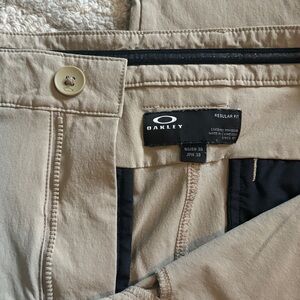 Oakley khaki men’s pants